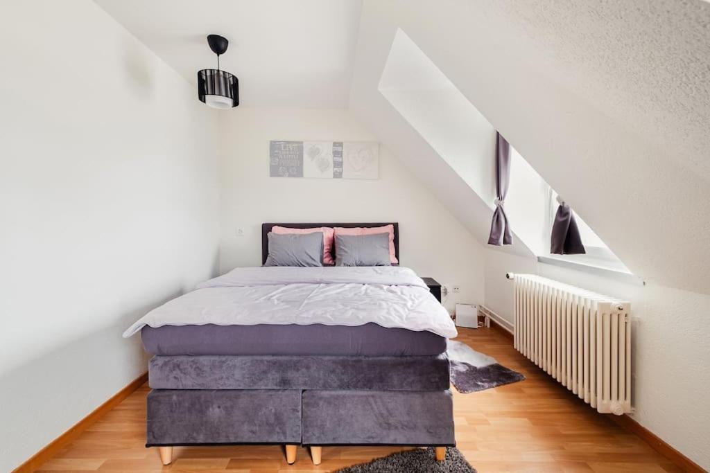 Charmante Wohnung An Beliebter, Urbaner Lage Zürich Kültér fotó